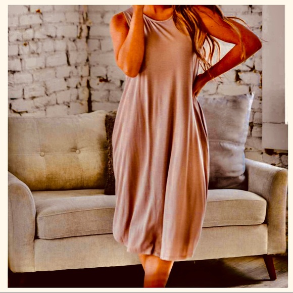 Chic sleeveless loose fit swing dress with pockets - Picture 4 of 5